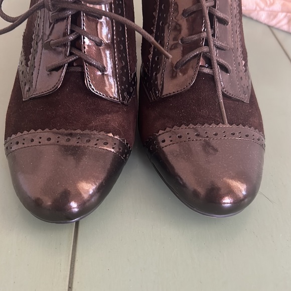 Vintage Stunning Enzo Angiolini Aeemelle Brown Laced Oxford Block Heels Size 8M - Picture 3 of 15